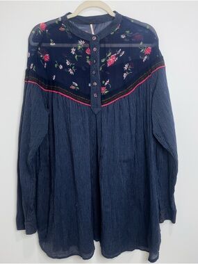 Free People Cotton Floral Mesh Yoke Peasant Tunic Blouse Size L Navy Boho
